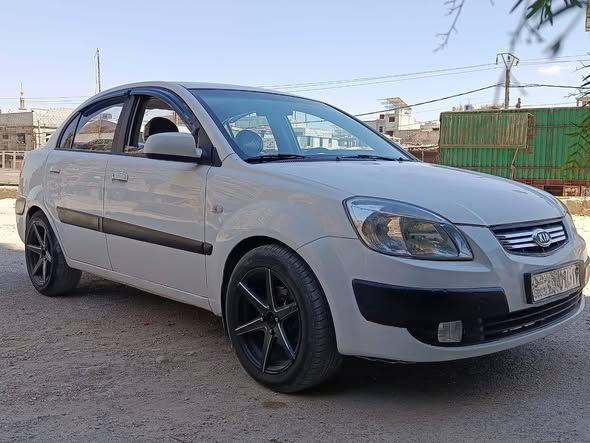 كيا ريو 2009 - صورة 3
