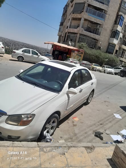 كيا سيراتو 2008 - صورة 2