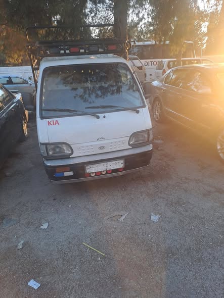 كيا تاونر 1998 - صورة 5