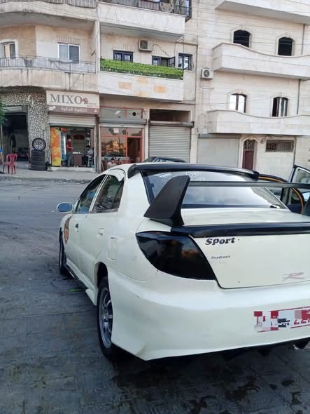 كيا ريو 2002 - صورة 2