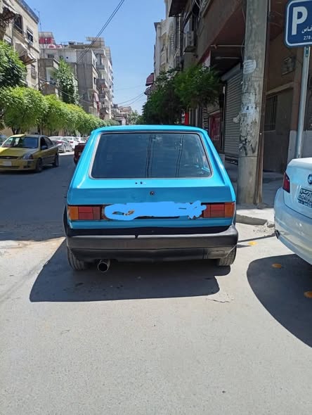 فولكس فاجن غولف 1976 - صورة 3