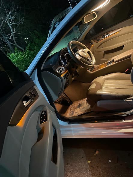 مرسيدس CLS 500 2012 - صورة 1