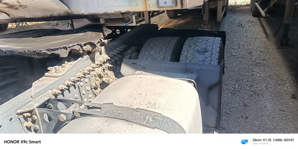 فولفو ٤٦٠ 2017 - صورة 3