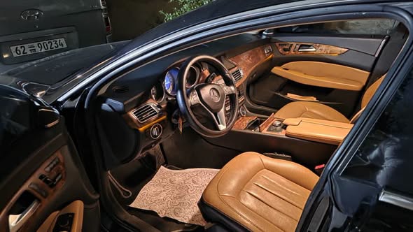 مرسيدس CLS 350 2012 - صورة 2