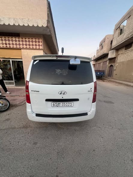 هيونداي H-1 2010 - صورة 3
