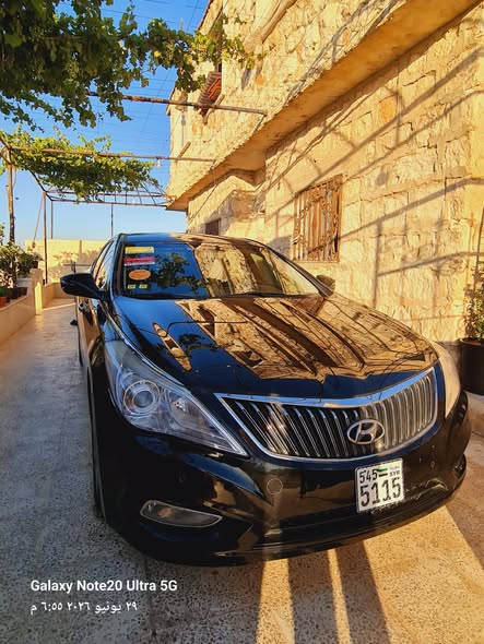 هيونداي أزيرا 2012 - صورة 2