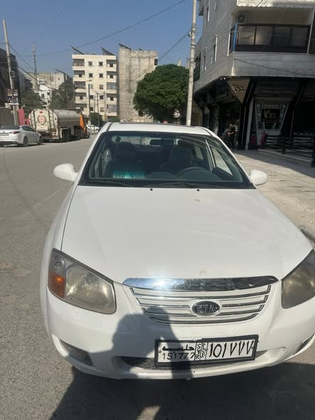 كيا سيراتو 2008 - صورة 5