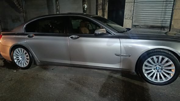 بي ام 740 2013 - صورة 1