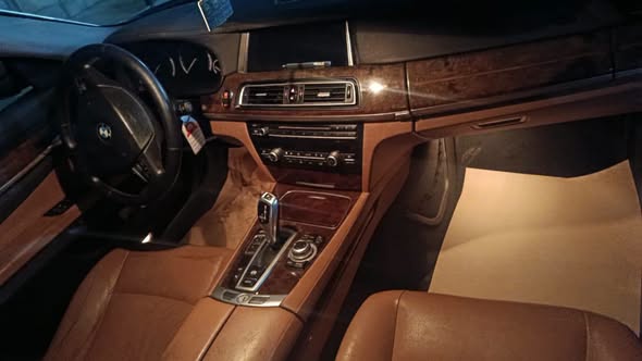 بي ام 740 2013 - صورة 3