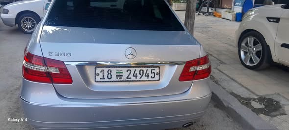 مرسيدس E300 2011 - صورة 3