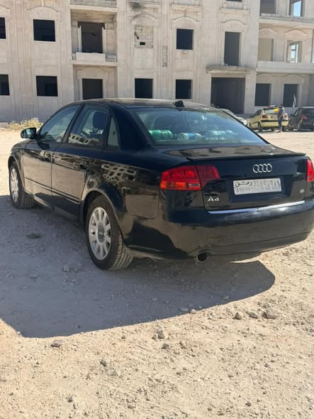 اودي A4 2006 - صورة 4