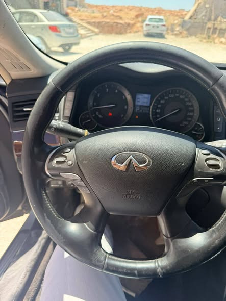 انفنتي M30D 2013 - صورة 1