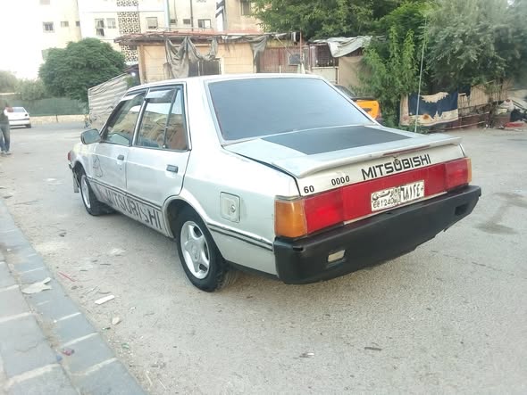 ميتسوبيشي لانسر 1983 - صورة 4