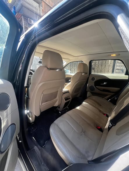 رنج روفر إيفوك 2015 - صورة 5