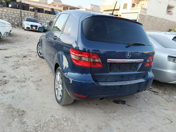 مرسيدس B 180 2011 - صورة 5