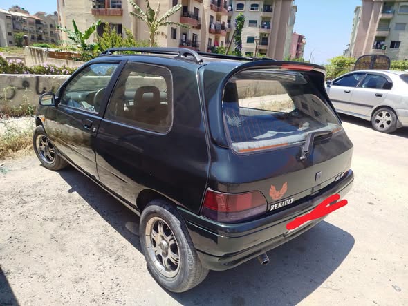 رينو كليو 1993 - صورة 4