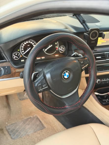 بي إم دبليو 530i 2013 - صورة 2