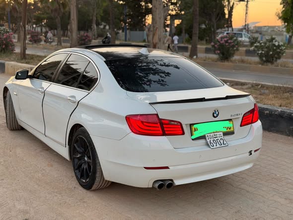 بي إم دبليو 530i 2013 - صورة 3