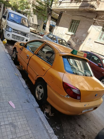 كيا ريو 2002 - صورة 4