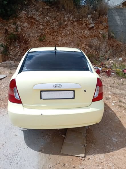 هيونداي فيرنا 2010 - صورة 5