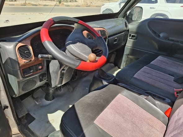 هونداي X500 2001 - صورة 3