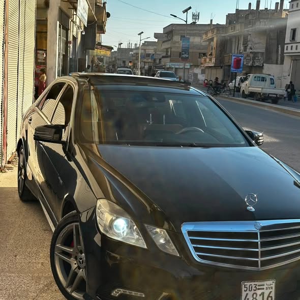 مرسيدس E300 2011 - صورة 2