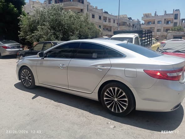 هيونداي ازيرا 2013 - صورة 4