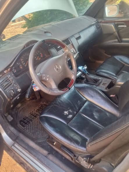 مرسيدس 300 2001 - صورة 3