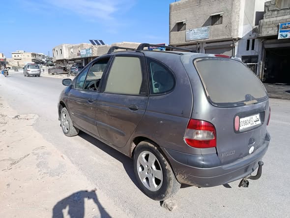 رينو ميكان 2001 - صورة 2