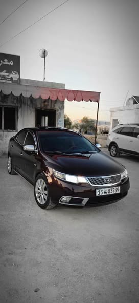 كيا فورتي 2010 - صورة 5