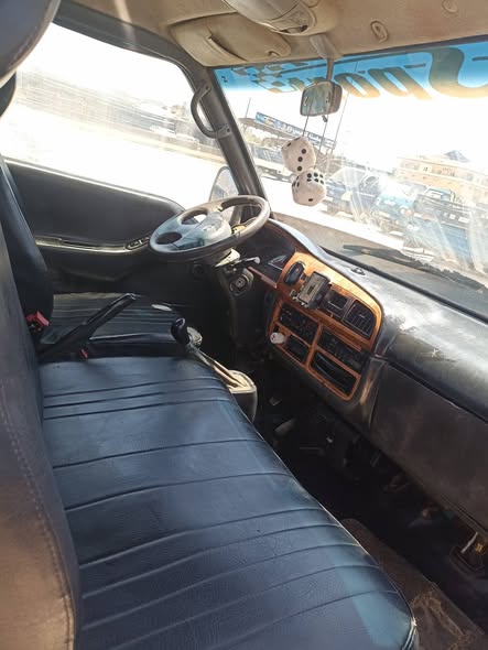 هيونداي H100 2001 - صورة 1