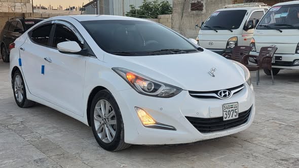 هيونداي أفانتي 2015 - صورة 2