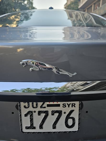 جاغوار xf 2012 - صورة 2