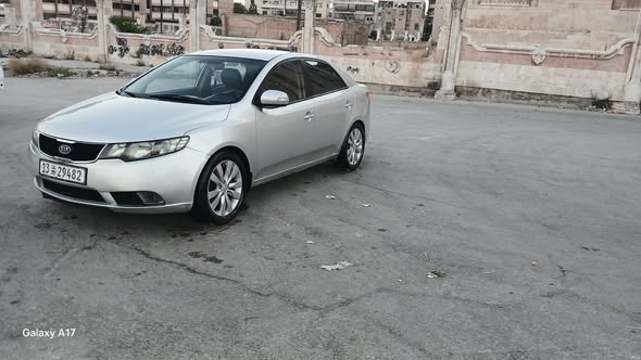 كيا سيراتو 2010 - صورة 3