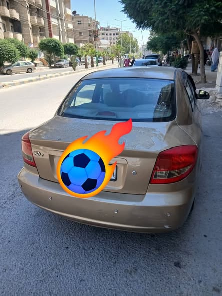 كيا ريو 2002 - صورة 3