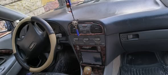 فولفو S40 2000 - صورة 5
