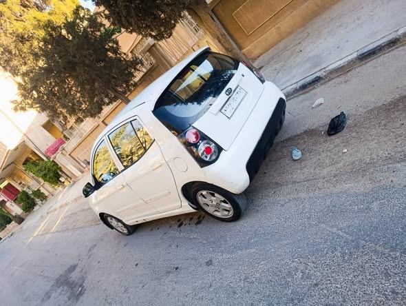كيا بيكانتو 2010 - صورة 2