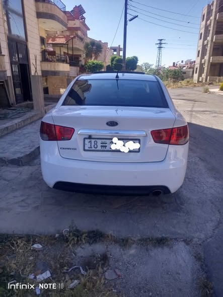 كيا سيراتو 2010 - صورة 2