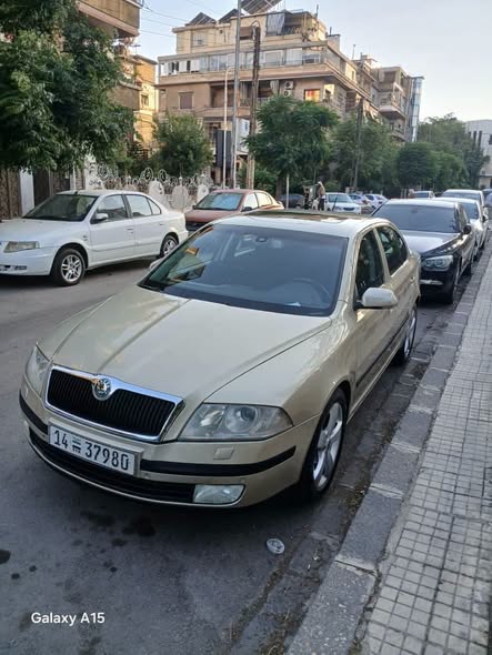 سكودا أوكتافيا 2006 - صورة 4