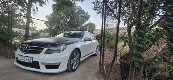مرسيدس c300 2011 - صورة 4
