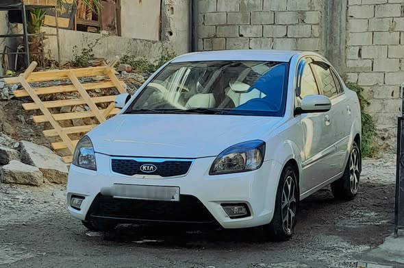 كيا ريو 2011 - صورة 2