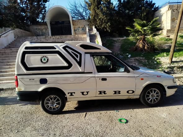 سكودا بيك أب 1998 - صورة 2