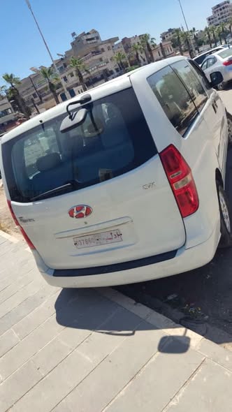 هيونداي H-1 2010 - صورة 2