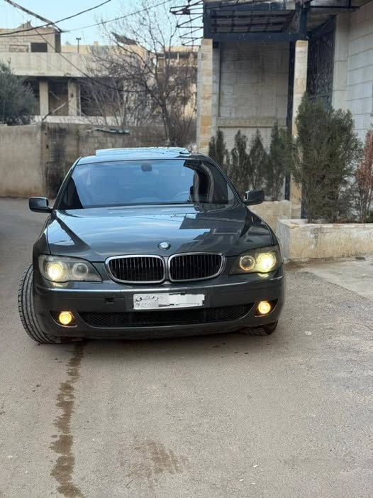 بي ام 750 2006 - صورة 1
