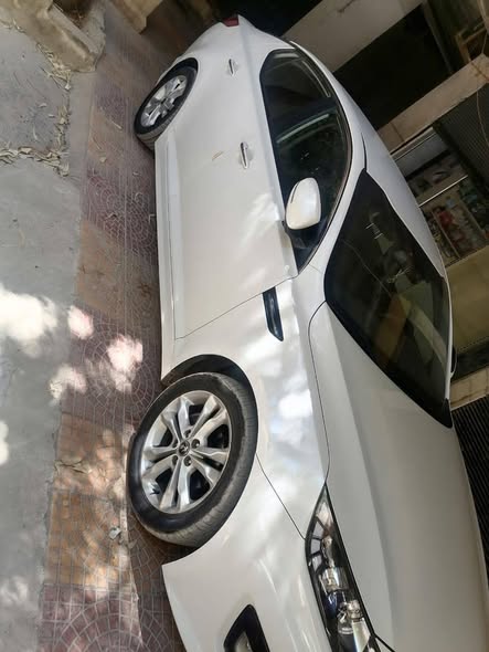 كيا K5 2012 - صورة 4
