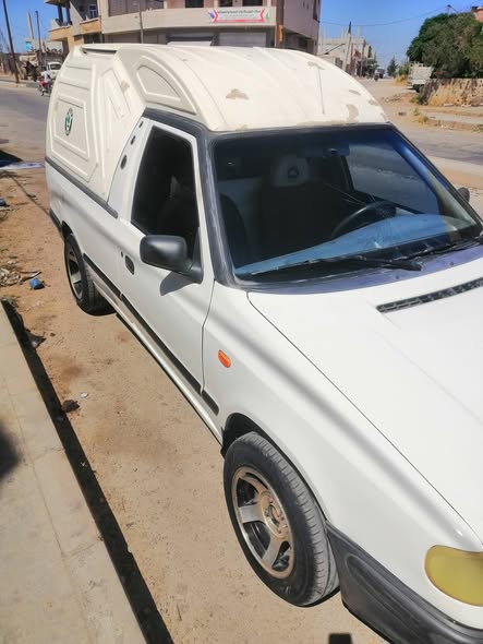 سكودا بيك أب 1997 - صورة 5