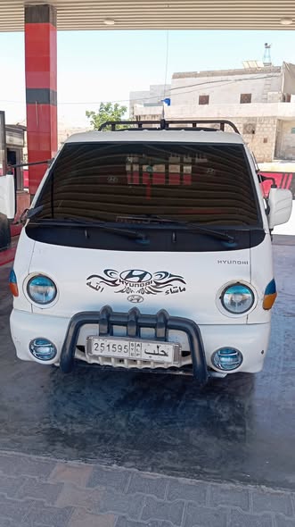 هونداي H100 2001 - صورة 4