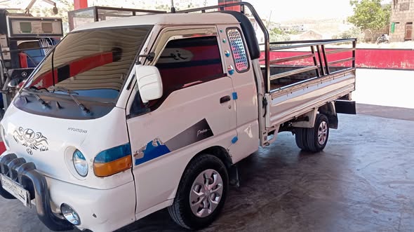 هونداي H100 2001 - صورة 5