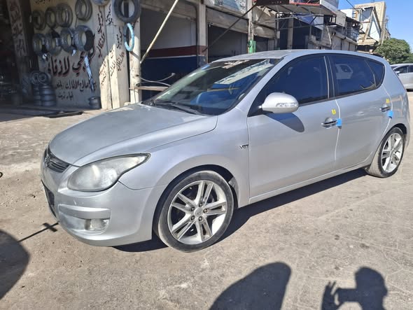 هيونداي i30 2011 - صورة 2