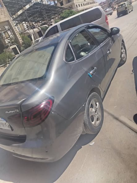 هيونداي افانتي 2007 - صورة 4
